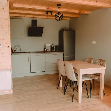 度假居 Nad Stawami Z Jacuzzi I Sauna 3 *