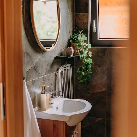 度假居 Nad Stawami Z Jacuzzi I Sauna 3 *