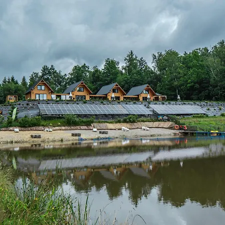 度假居 Nad Stawami Z Jacuzzi I Sauna 3 *